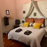 Guest House Santa Giustina Lucca Centro Storico